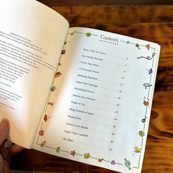 Vintage 2000 Girls Wanna Have Fun Friendship Origami Paperback Book - Picture 3 of 10